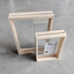 Cadre en bois transparent