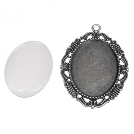 Monture métal: Breloque , argent ancien, 4,3x5,2cm