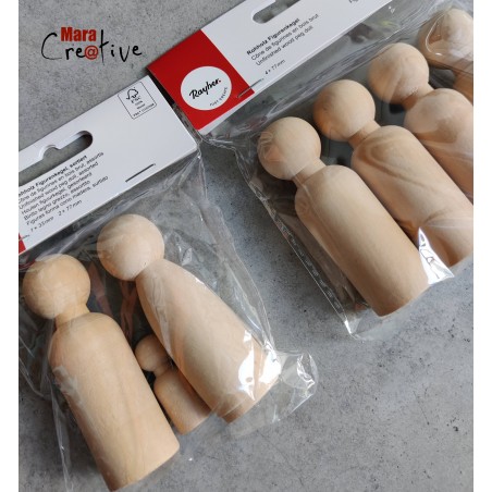 Cône de figurines en bois