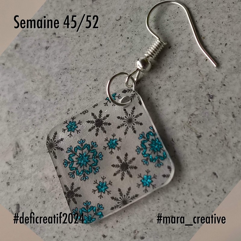 Création: Boucles d'oreille Carrées