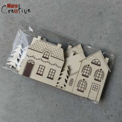 Triptyque de maisons en bois