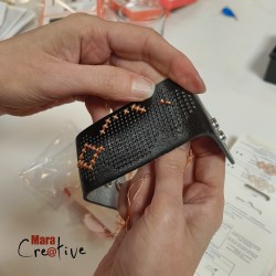 ATELIER: broderie sur bois et cuir