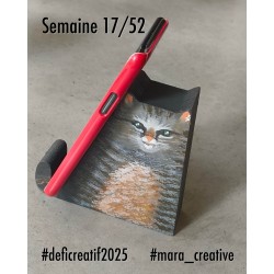 Création: Chat porte téléphone