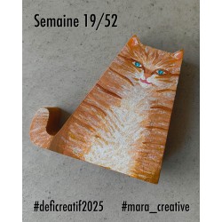 Création: Chat porte téléphone