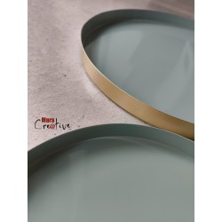 Plateau décoratif en métal