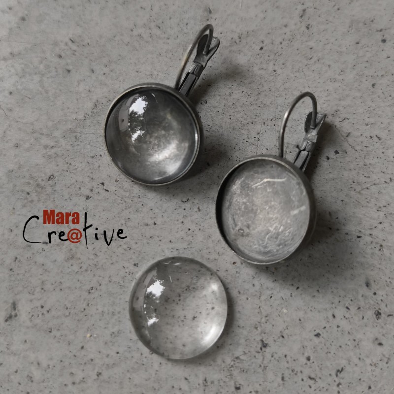 Monture en métal: boucle d'oreille